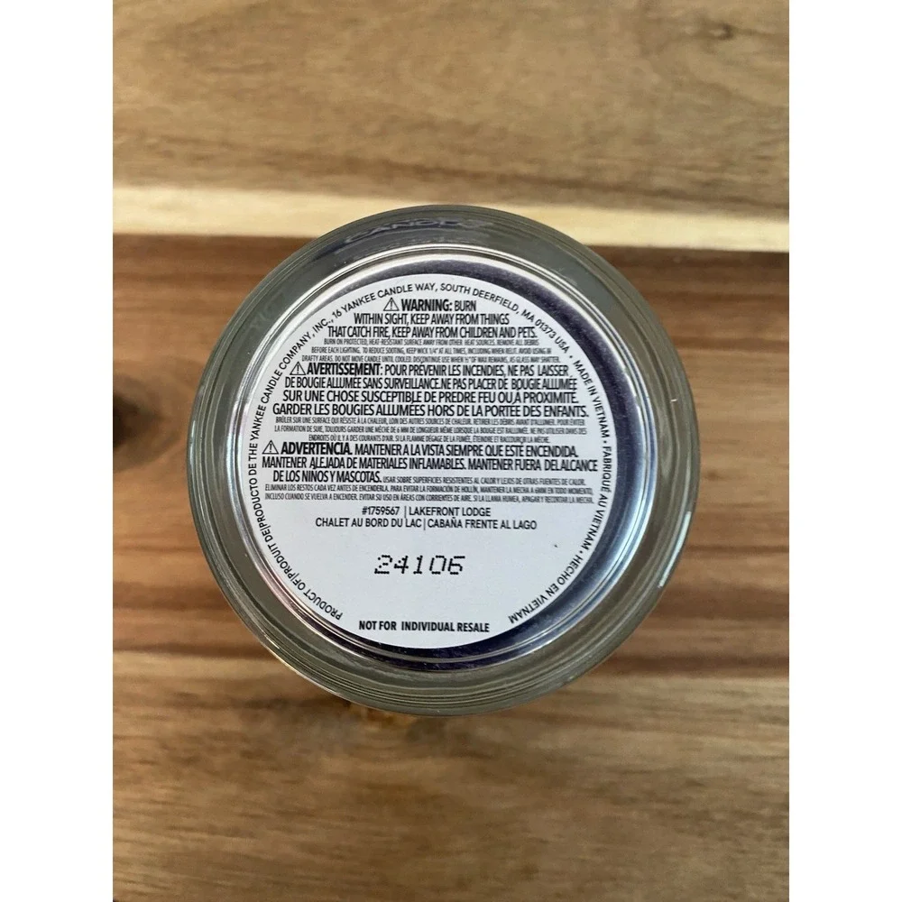 Yankee Candle Lakefront Lodge 4.3 oz Small Jar Tumbler  NEW